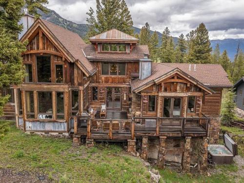 Big Sky Apartment | Luxury Mountain Retreat