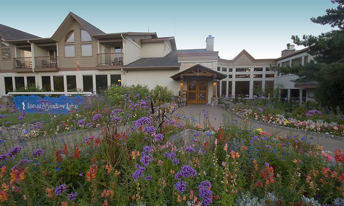 Columbia Falls Hotel | Meadow Lake Resort & Condos