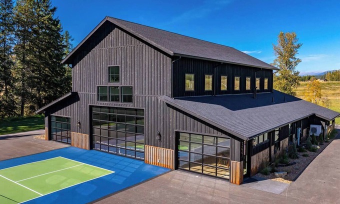 Whitefish House | Paddles Up Pickleball Retreat | 2 Kings RV Parking