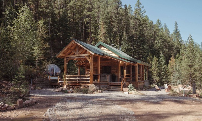 Essex Cabin | Secluded Montana Retreat on 10-Acres - Stargazer Dome, Hot Tub, & GNP nearby