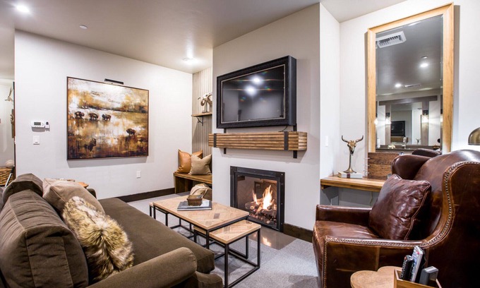 Whitefish Condo | The Galleries Lodging Downtown Whitefish Suite 203 | 1 Bed, 1 Bath