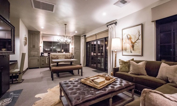 Whitefish Condo | The Galleries Lodging Downtown Whitefish Suite 206 | 2 Bed, 2 Bath