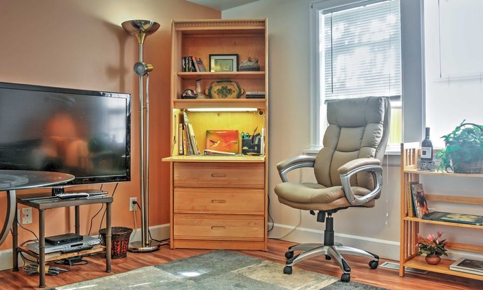 University District Apartment | University District Missoula Apt w/ Mountain Views