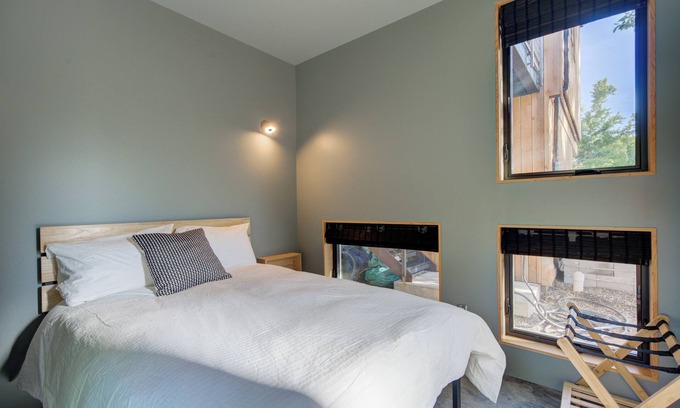 Bozeman Apartment | Urban Oasis for One