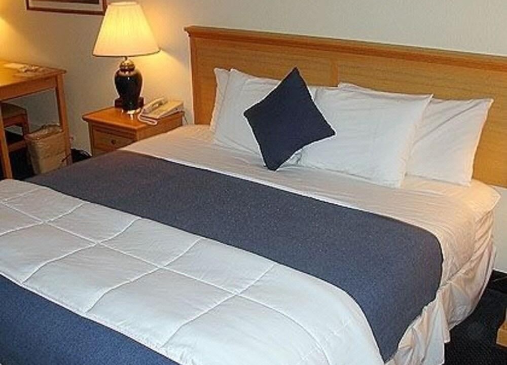 Photo of Bedroom in Westside