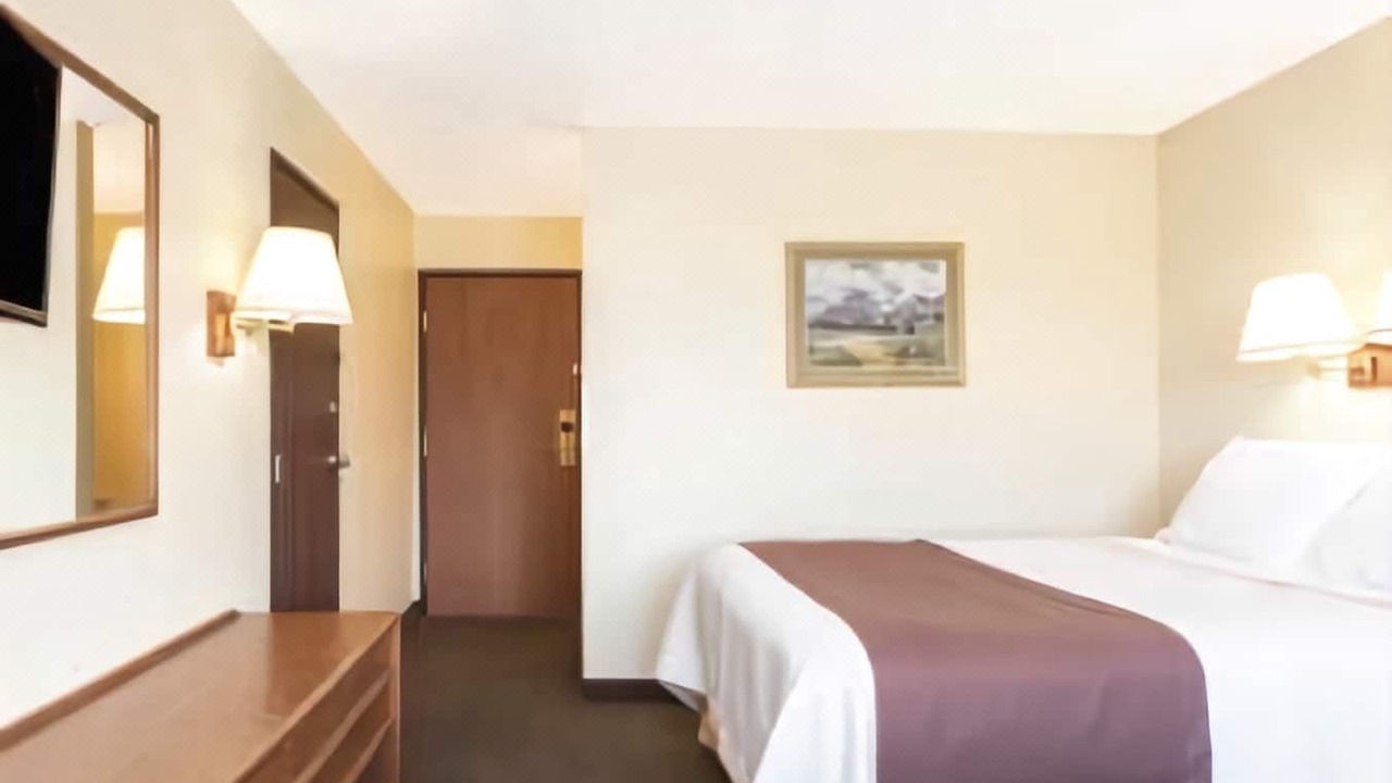 Photo of Bedroom in Wye