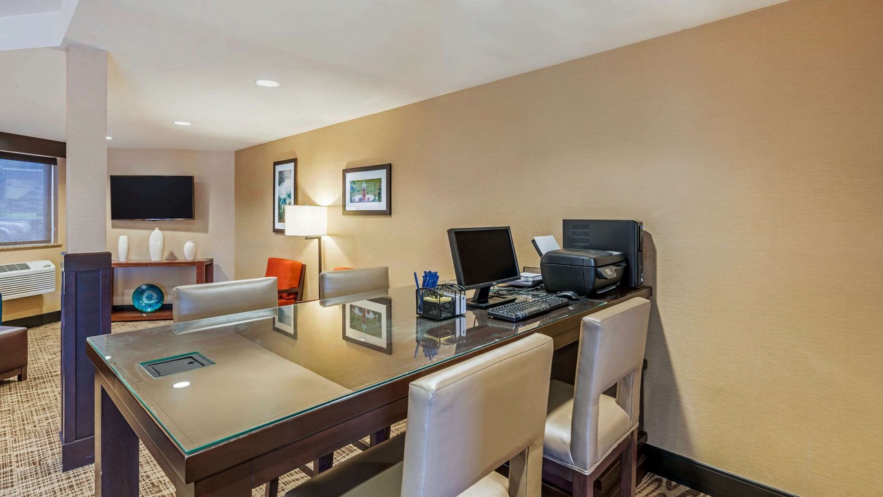 Photo of Livingroom in Heart of Missoula