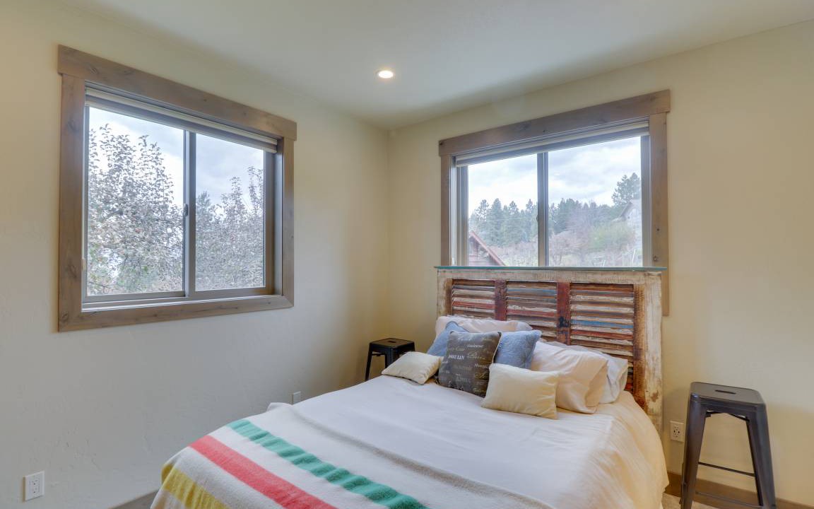 Photo of Bedroom in Woods Bay