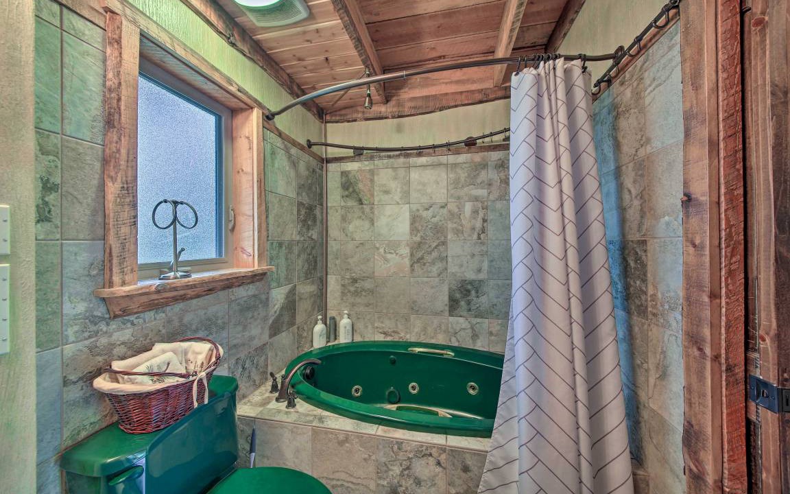 Photo of Others in Eureka