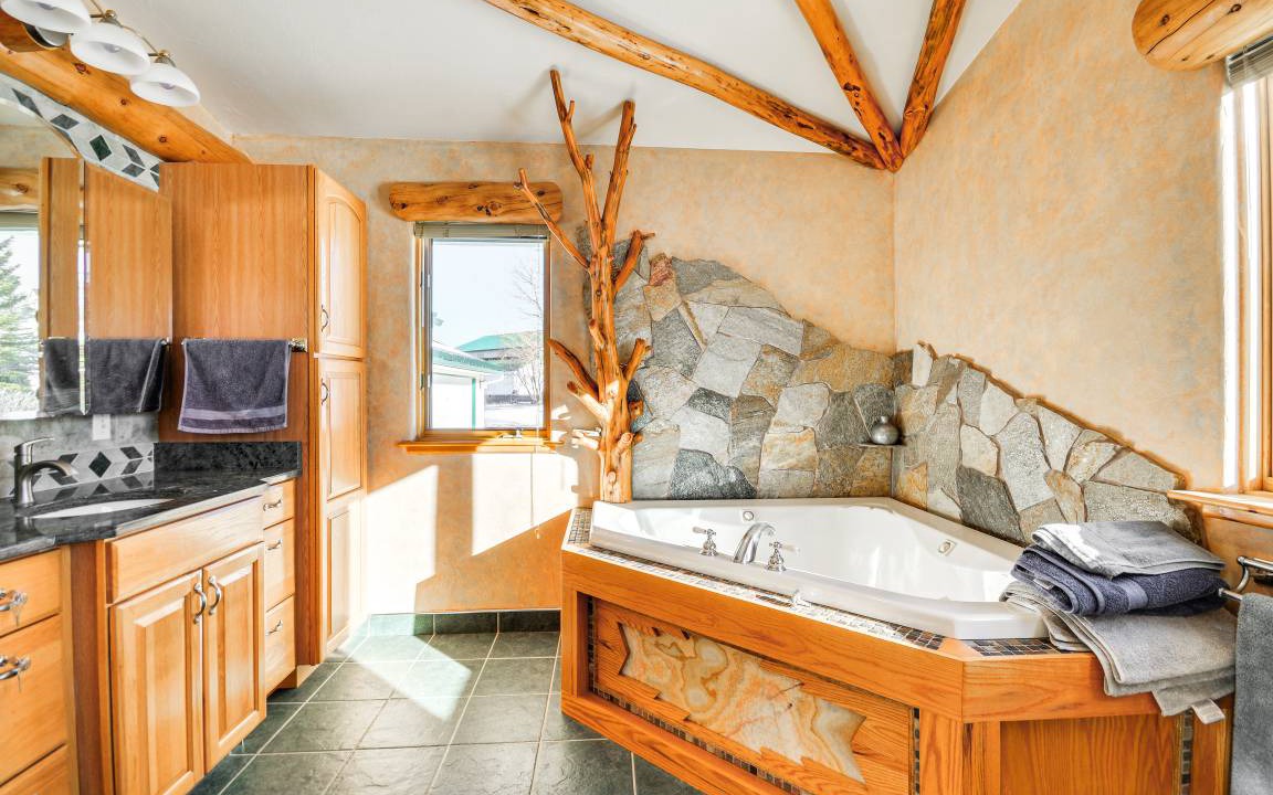 Photo of Bathroom in Red Lodge