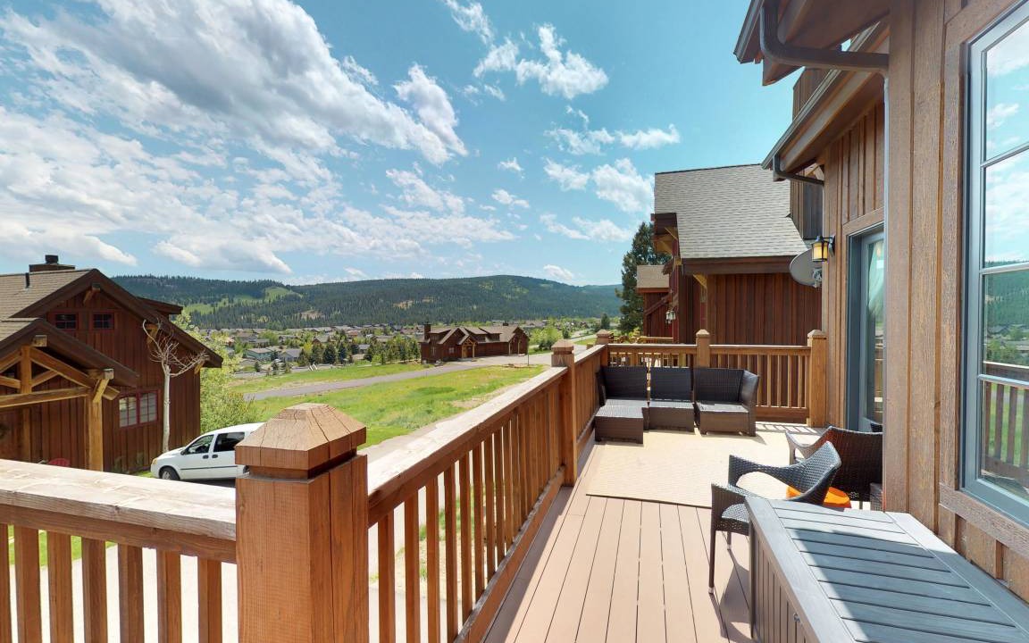 Photo of Patio Balcony in Big Sky