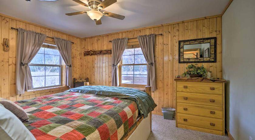 Photo of Bedroom in McLeod