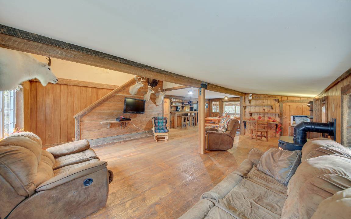Photo of Livingroom in Trout Creek