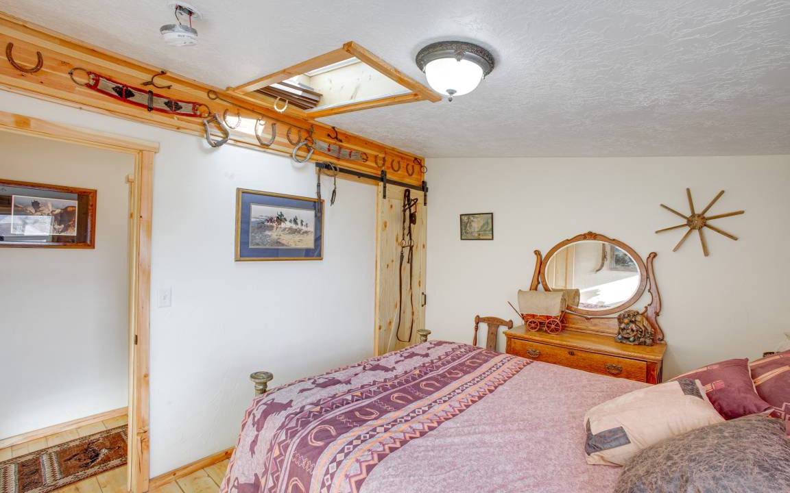 Photo of Others in Roberts