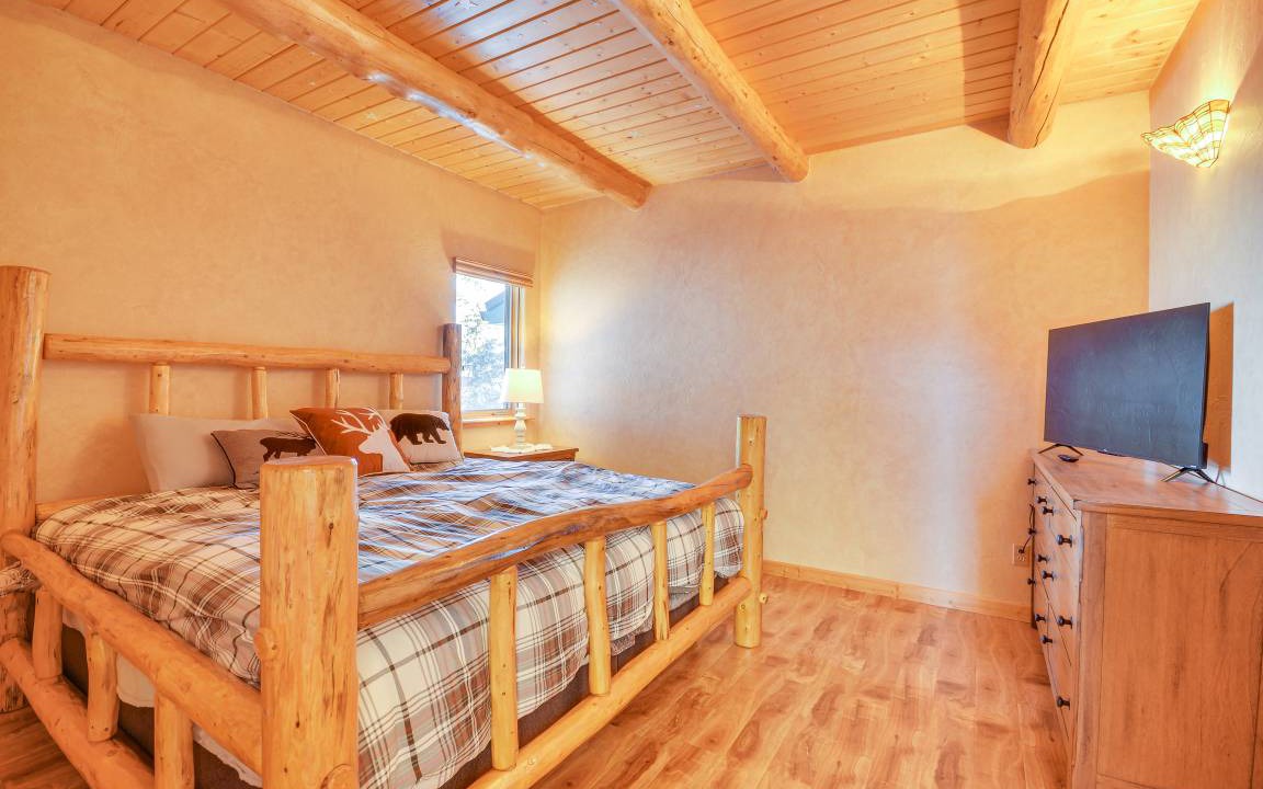 Photo of Bedroom in Red Lodge