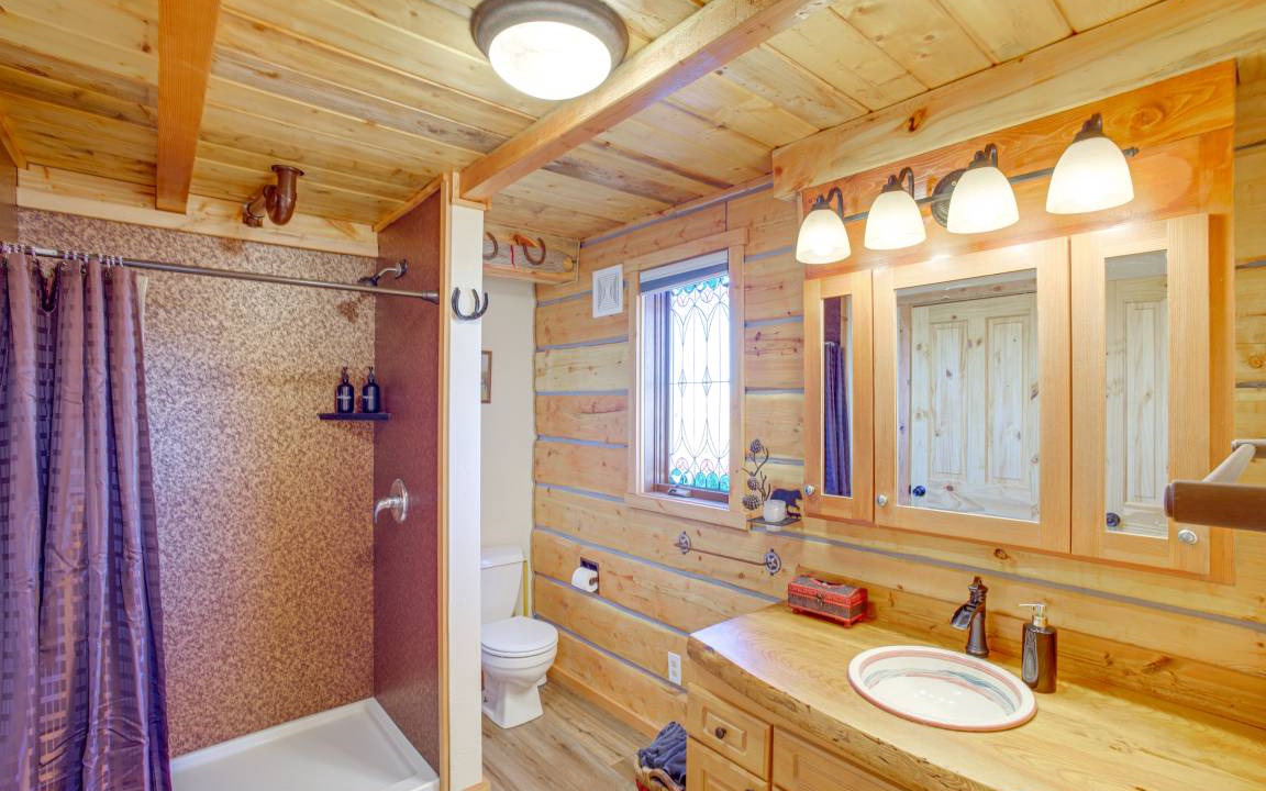 Photo of Others in Roberts