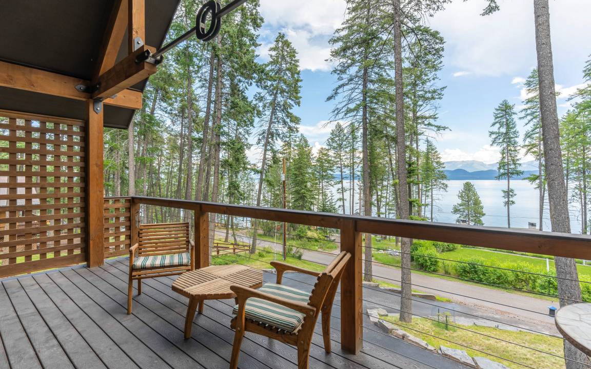 Photo of Patio Balcony in Lakeside