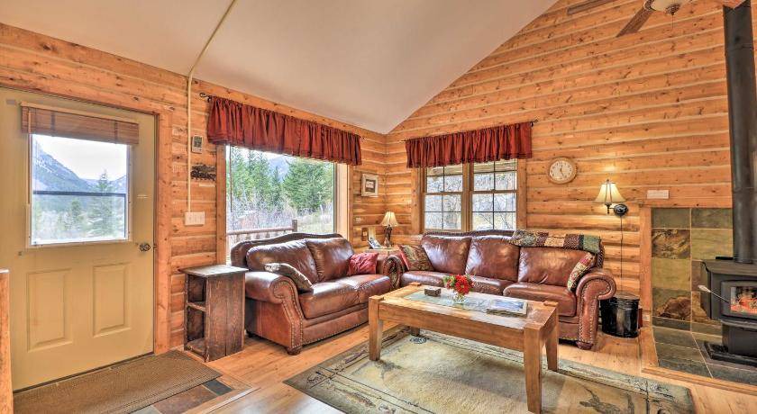 Photo of Livingroom in McLeod