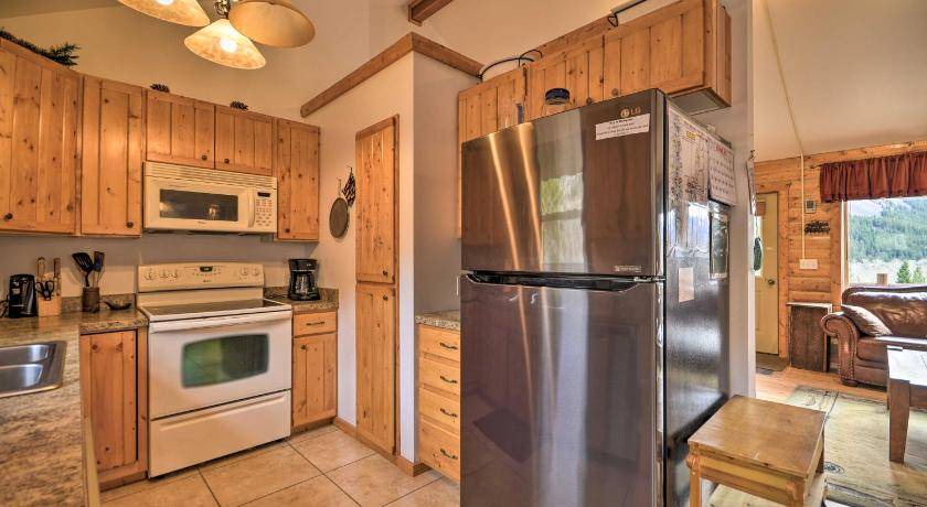 Photo of Kitchen in McLeod