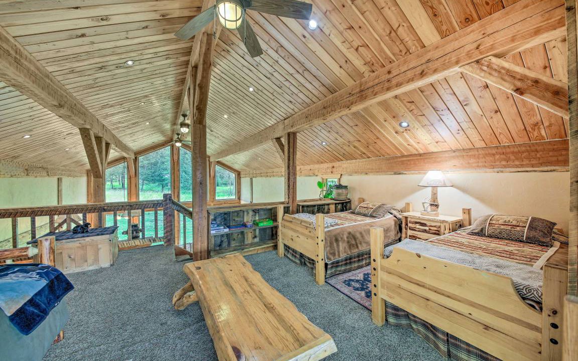 Photo of Others in Eureka