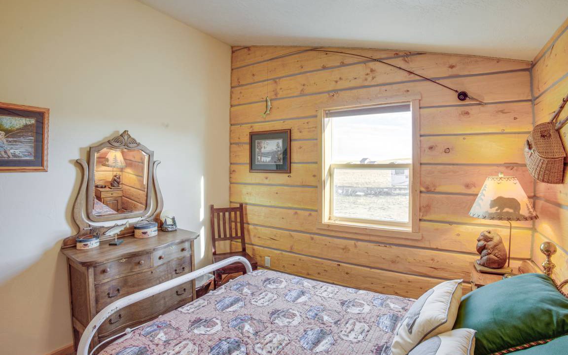 Photo of Others in Roberts