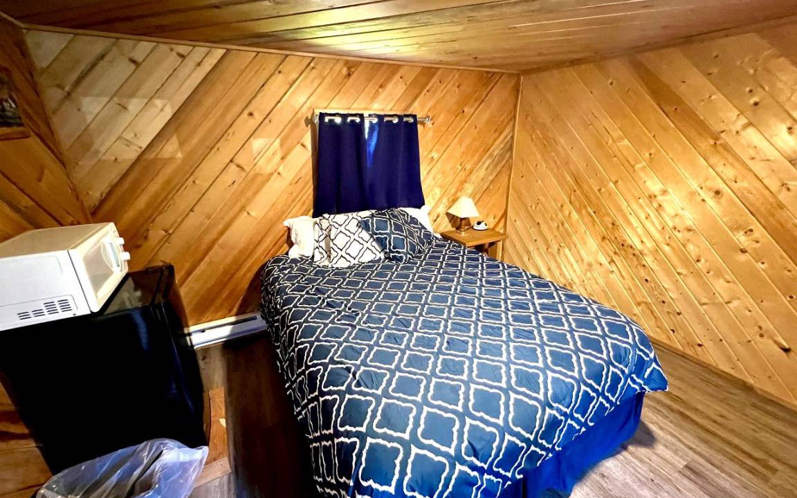 Photo of Bedroom in West Glacier