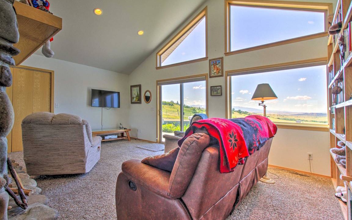 Photo of Livingroom in Sweet Grass County