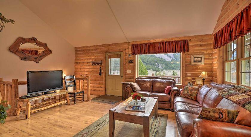 Photo of Livingroom in McLeod