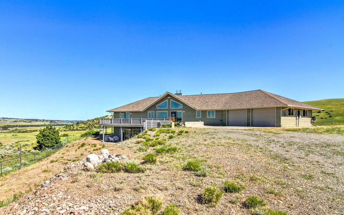 Photo of Buildings in Sweet Grass County