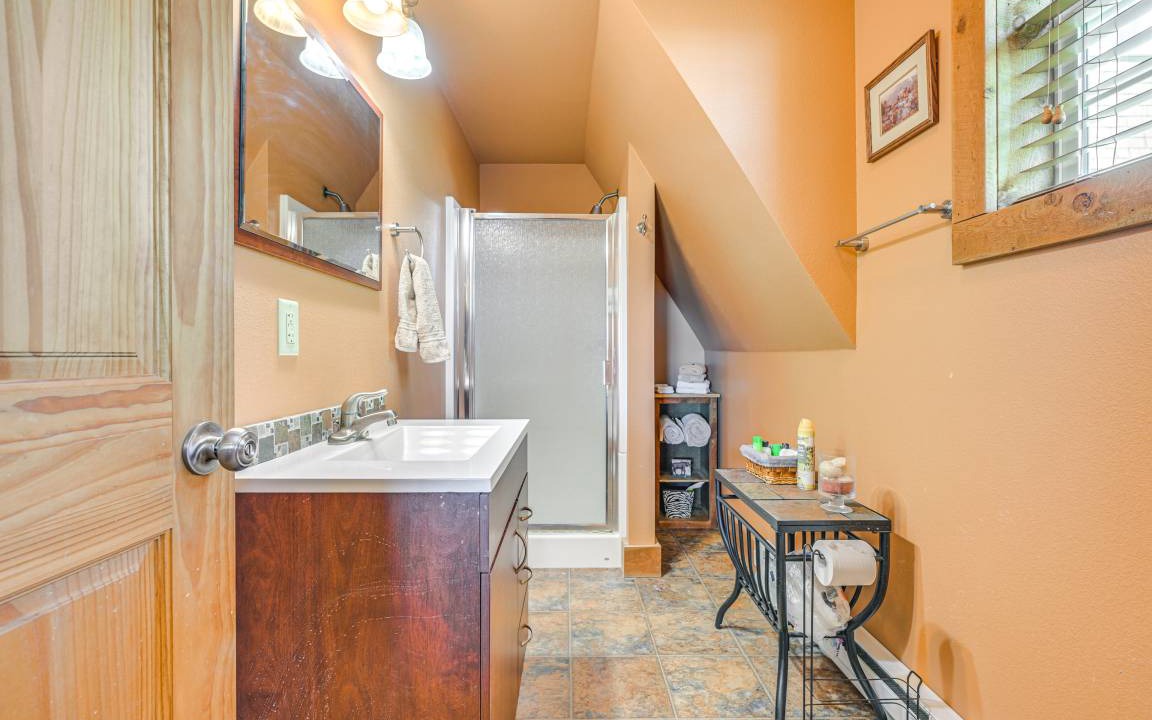 Photo of Bathroom in Dillon
