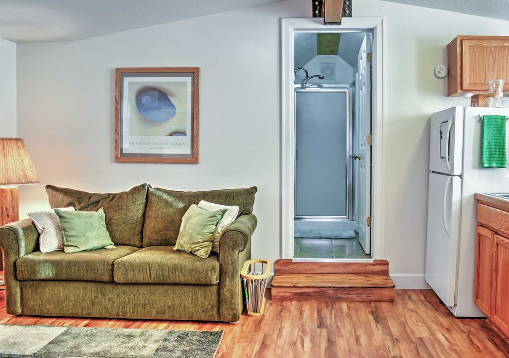Photo of Livingroom in University District