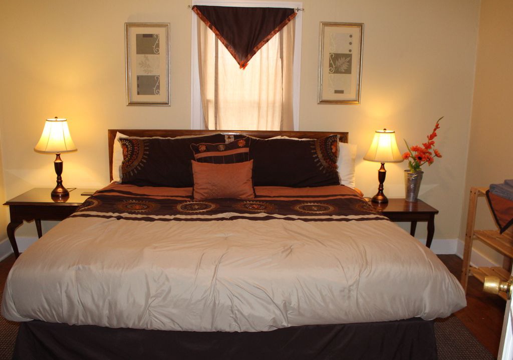 Photo of Bedroom in University District