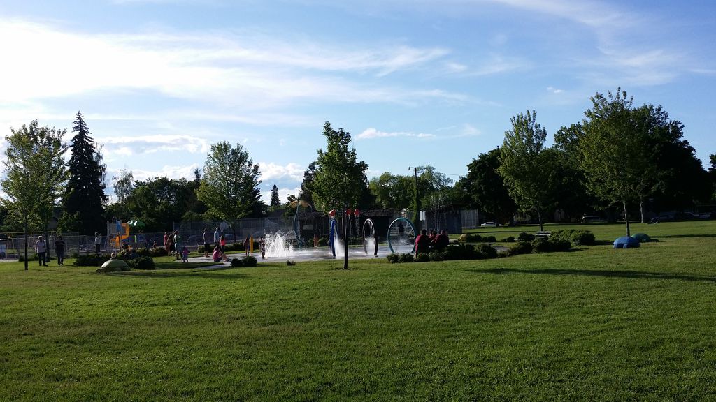 Photo of Others in University District