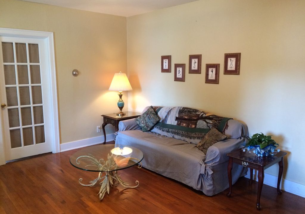Photo of Livingroom in University District
