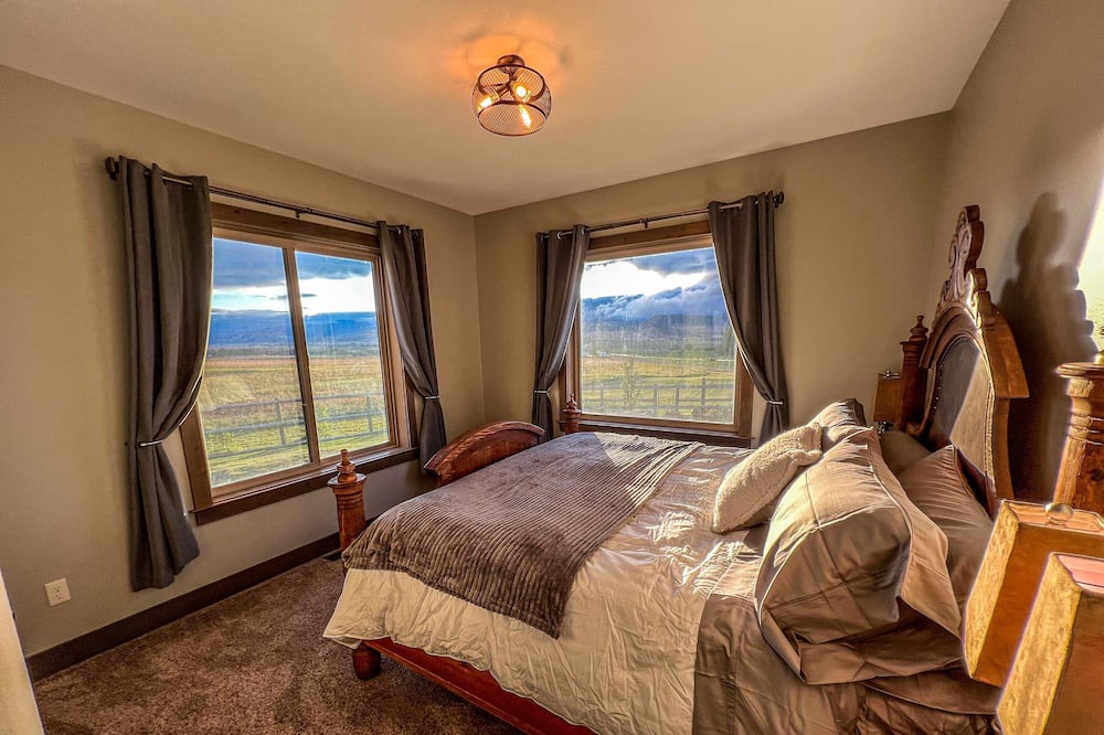 Photo of Bedroom in Livingston
