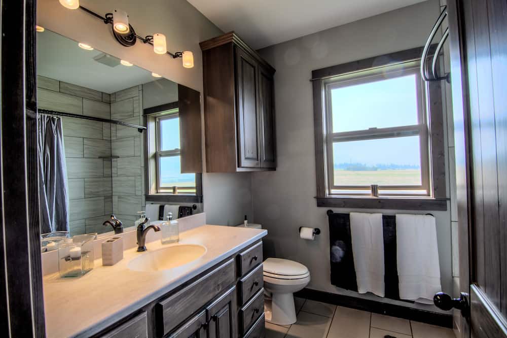 Photo of Bathroom in Livingston