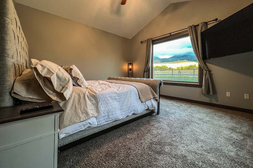 Photo of Bedroom in Livingston