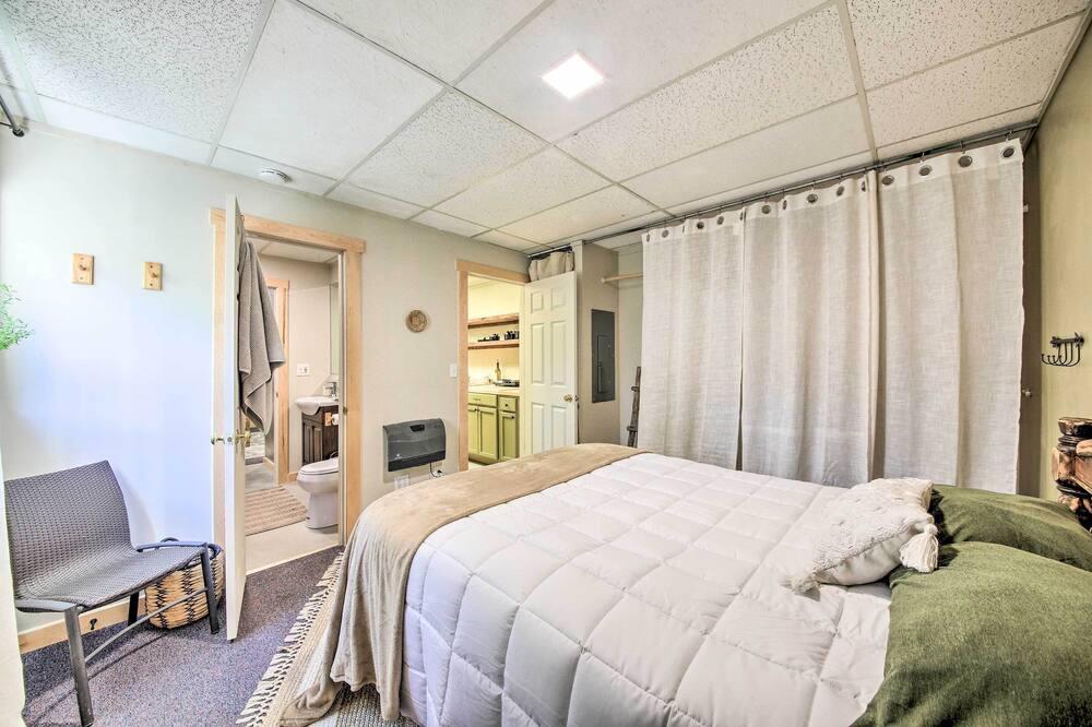 Photo of Bedroom in Noxon