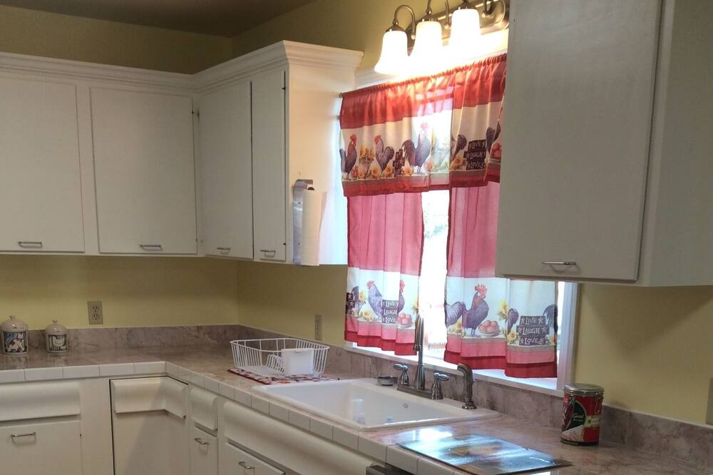 Photo of Kitchen in Sheridan