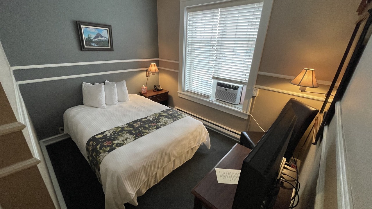 Photo of Bedroom in Kalispell