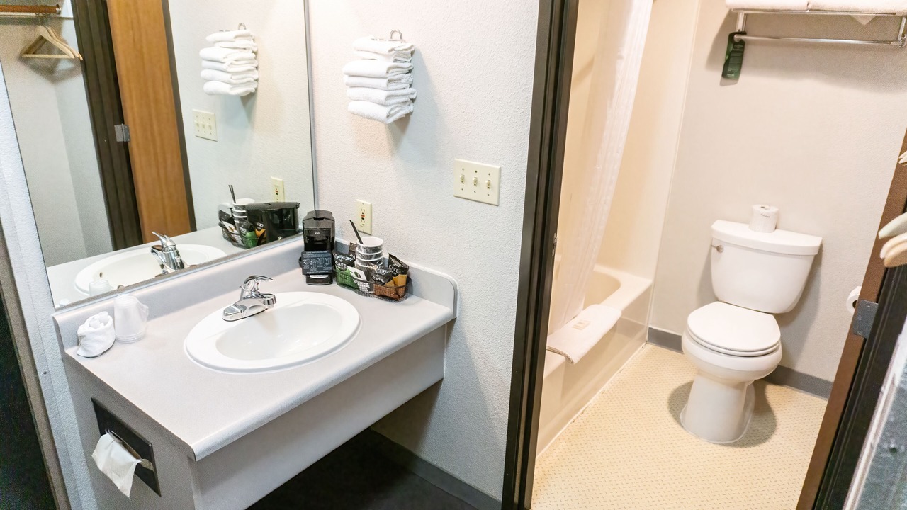 Photo of Bathroom in Gardiner