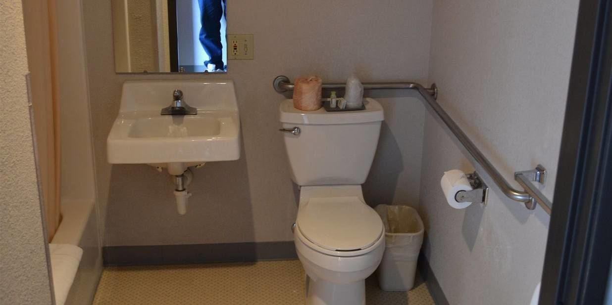 Photo of Bathroom in Gardiner