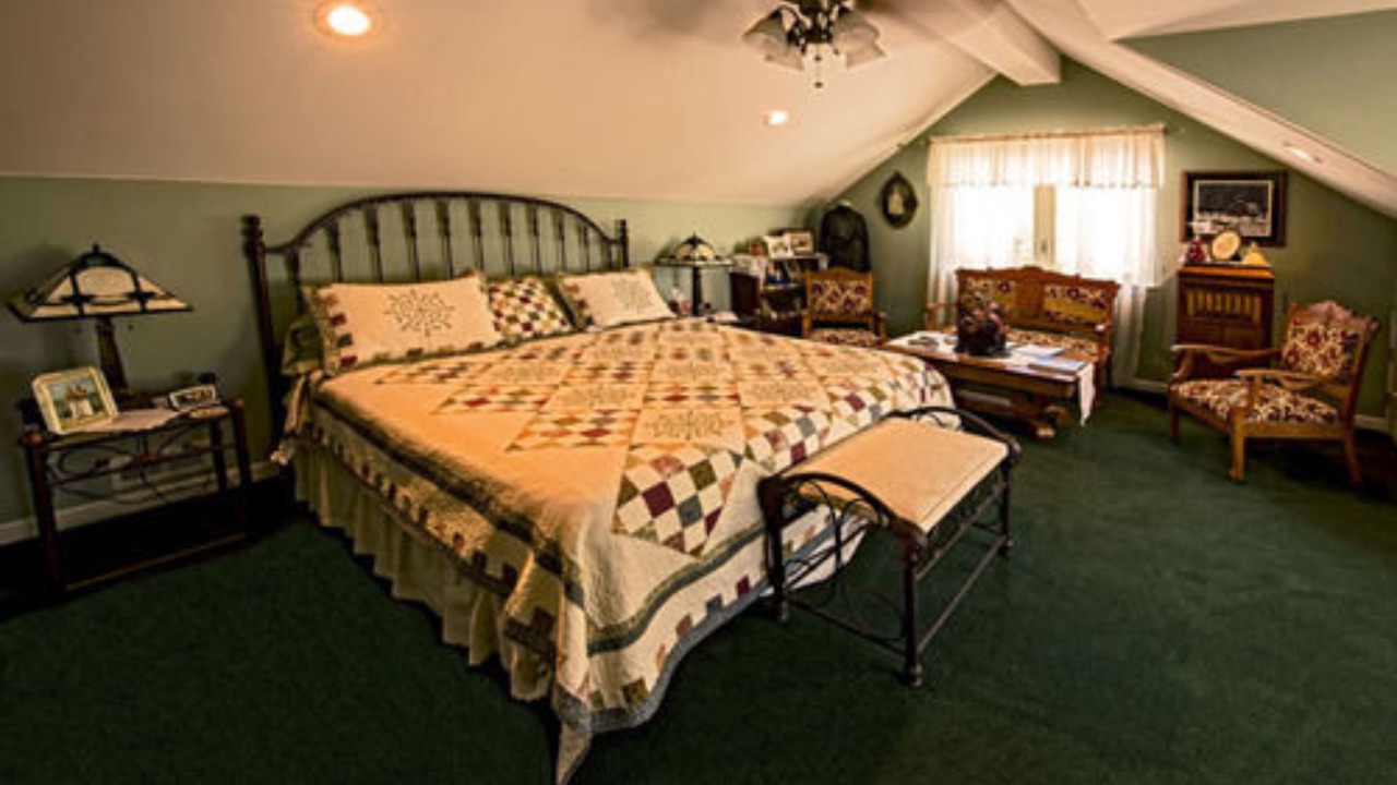Photo of Bedroom in Thompson Falls
