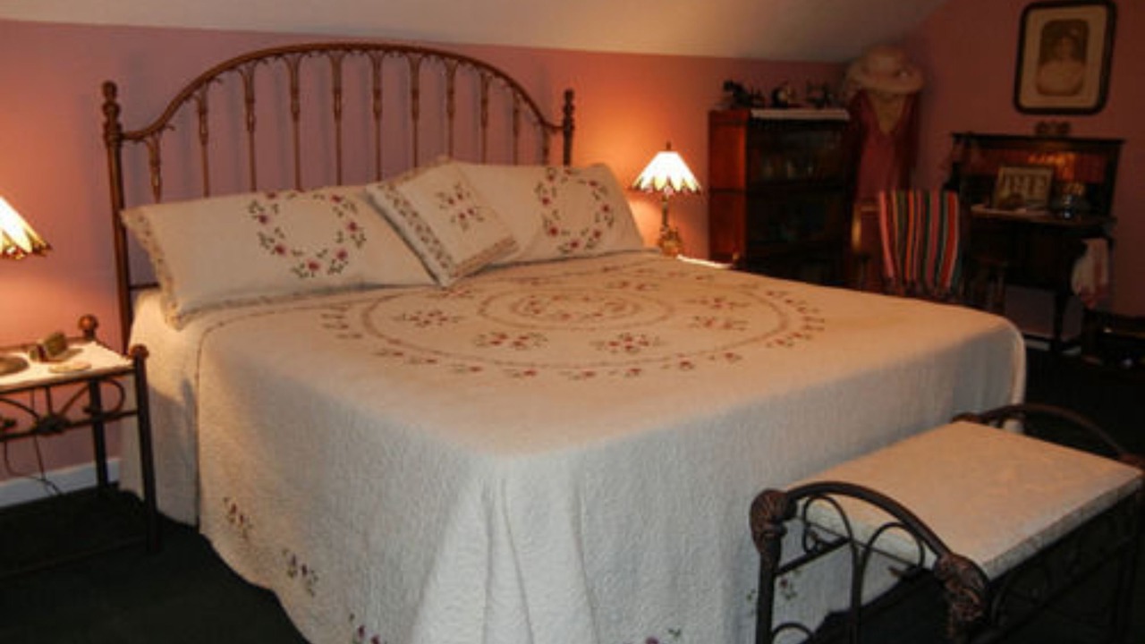 Photo of Bedroom in Thompson Falls