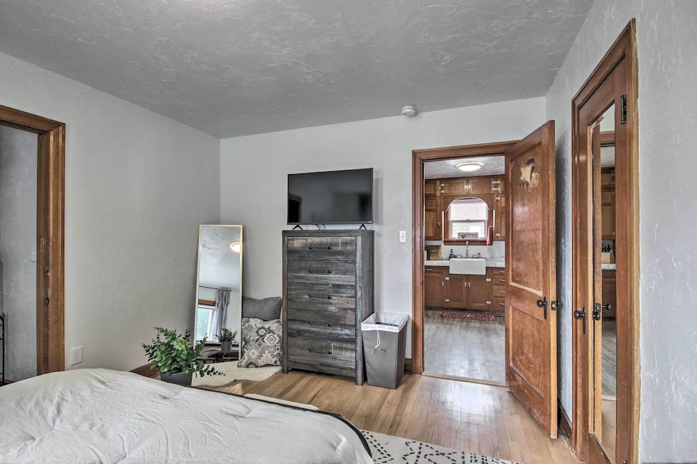 Photo of Bedroom in Laurel