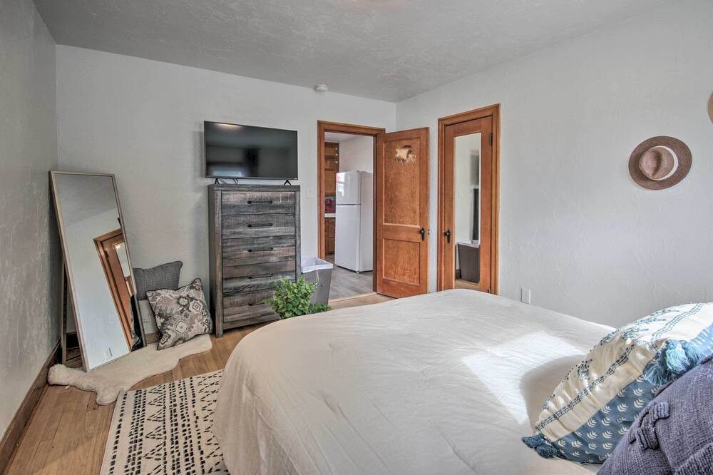 Photo of Bedroom in Laurel