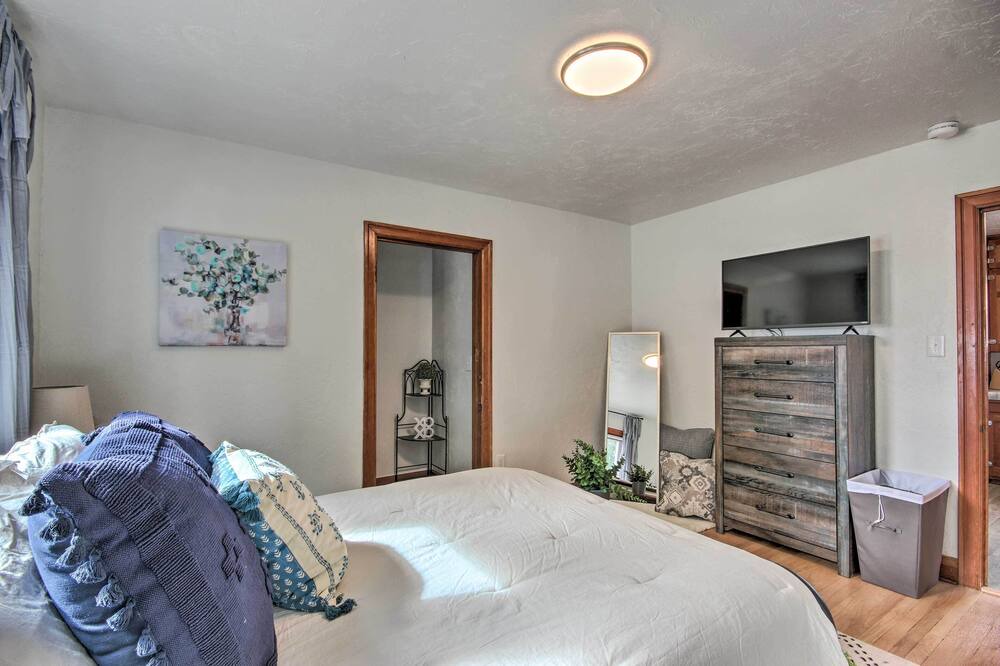 Photo of Bedroom in Laurel