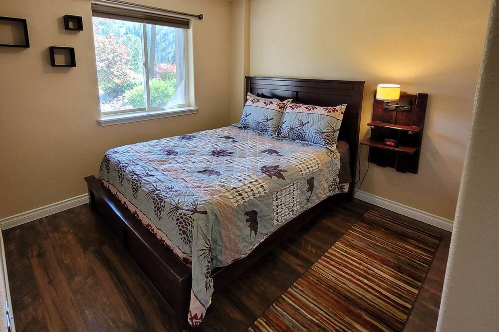 Photo of Bedroom in Superior
