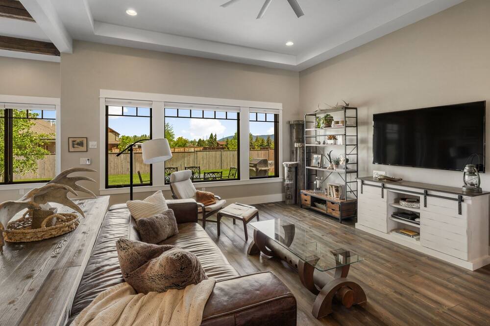 Photo of Livingroom in Bozeman