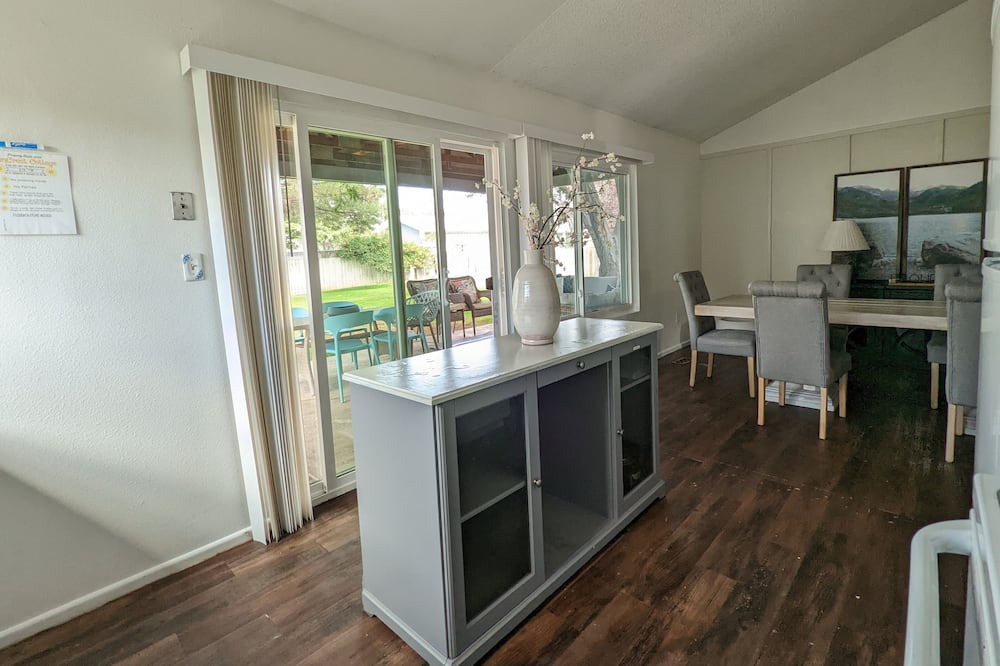 Photo of Bedroom in Suncrest